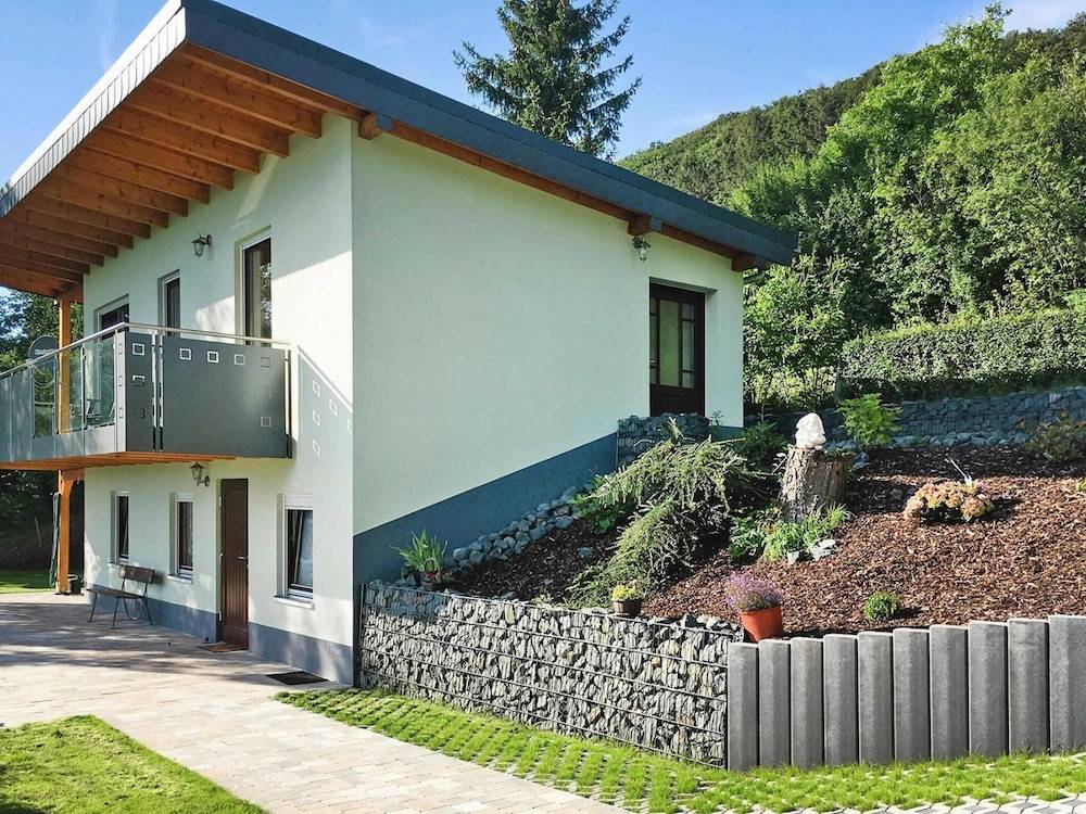 Holiday Home in Rhön with Panoramic Views