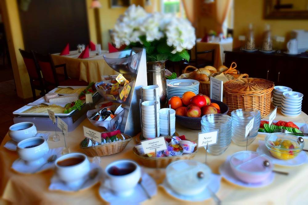 Breakfast buffet