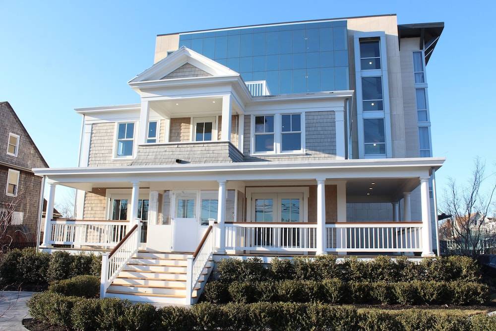 The Preston House & Hotel - featured photo