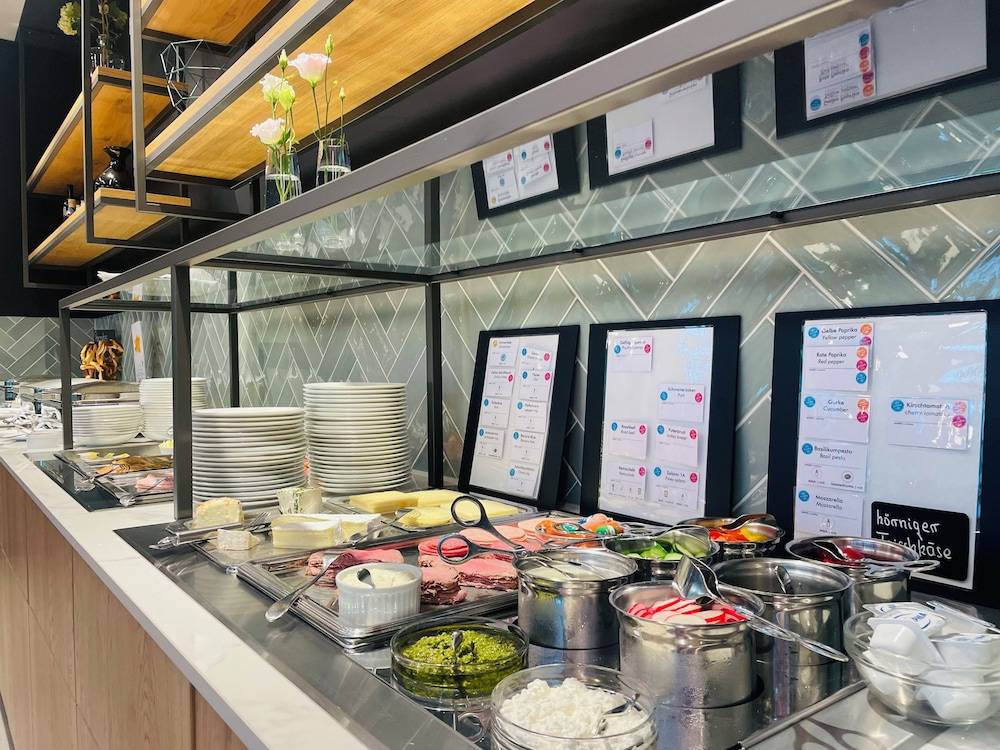 Breakfast buffet