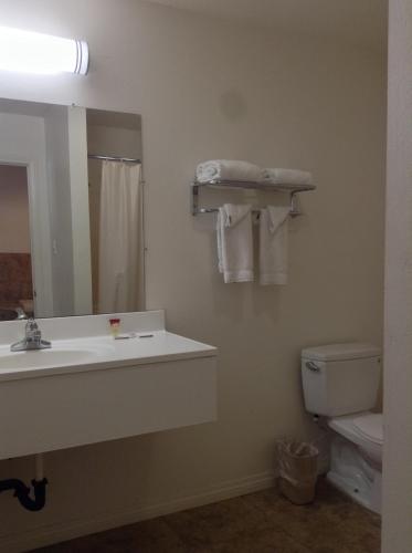 Capri Inn - photo 2