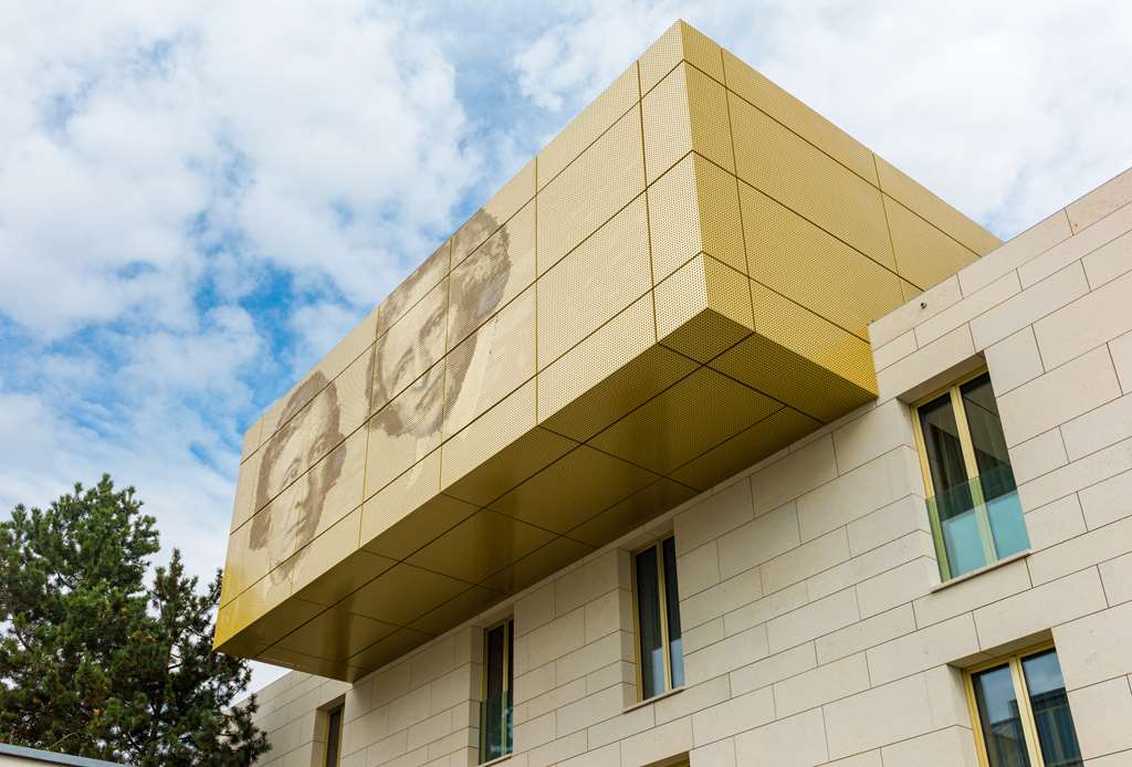 Hotel Gude