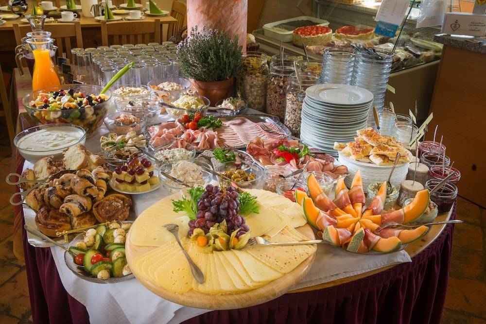 Breakfast buffet