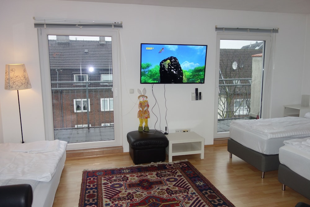 Tolstov Hotels Big Room Apartment