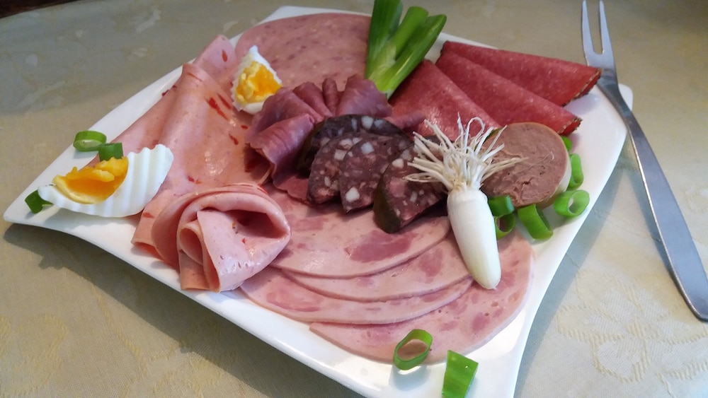 Breakfast meal