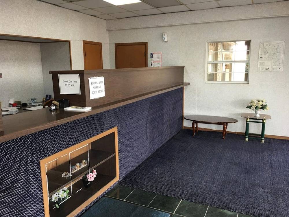 Thunderbird Motel Hillsboro - photo 4