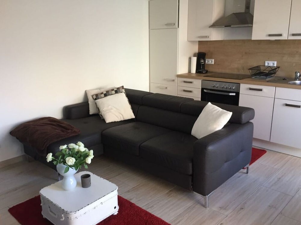 Ostbake Modern Retreat