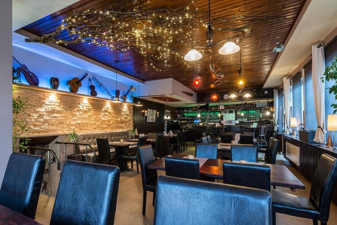 Bar/Restaurant