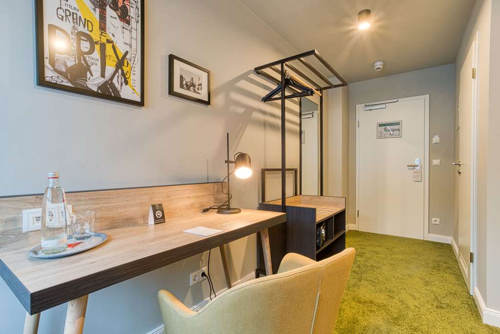 Guest room
