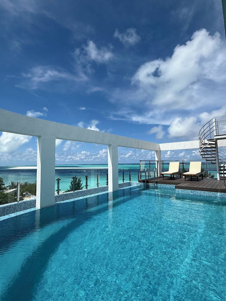 Rooftop pool