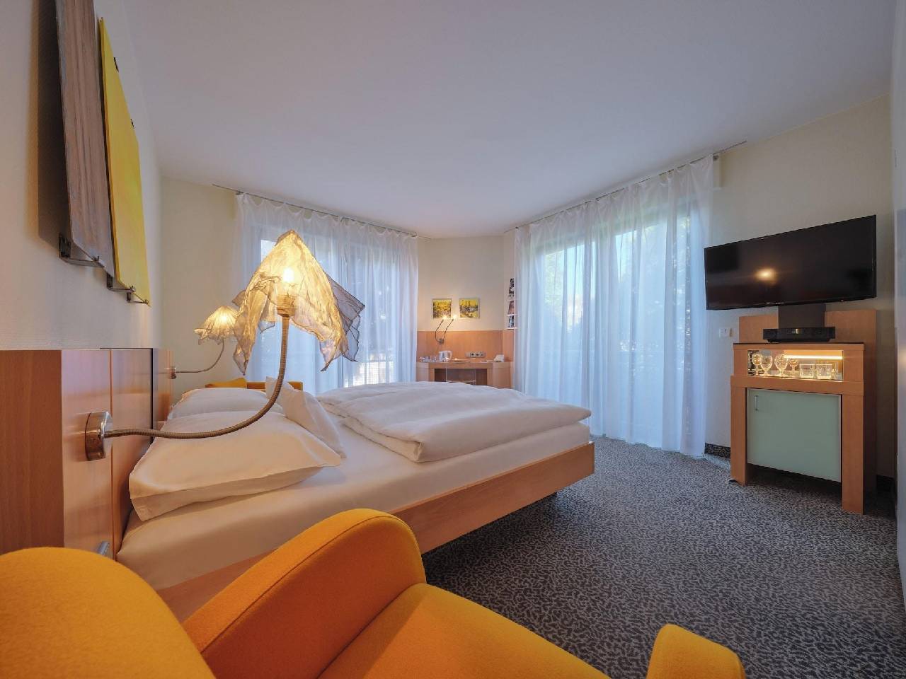 Guest room