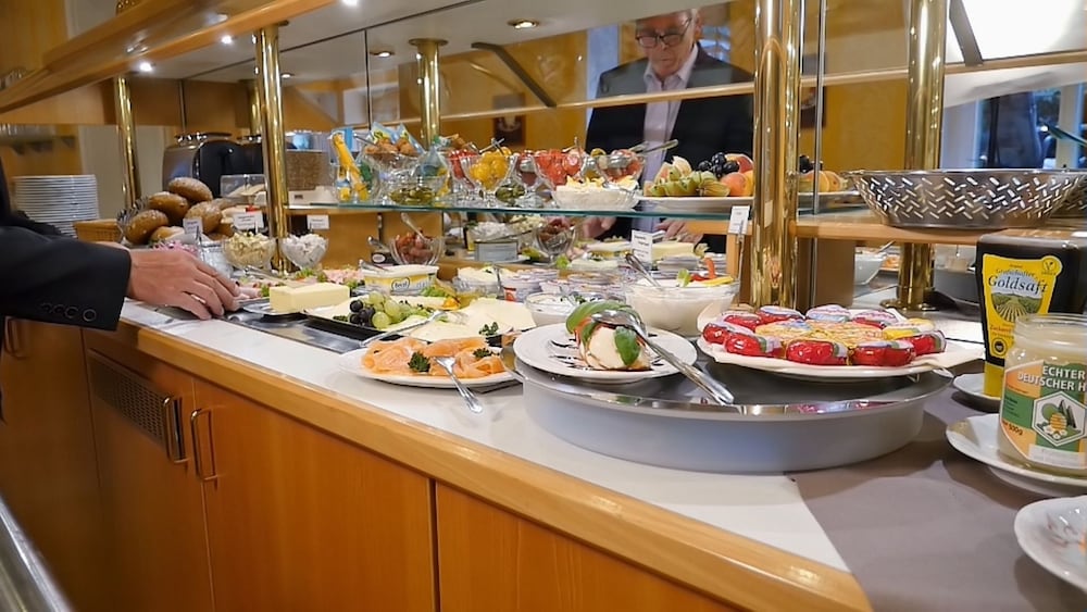 Breakfast buffet