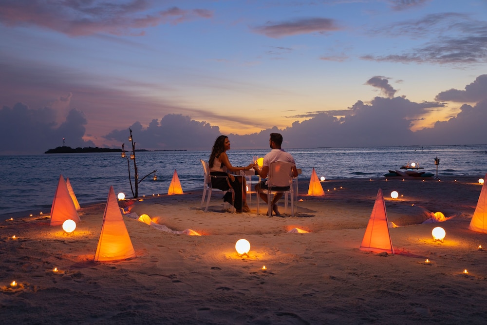 Couples dining