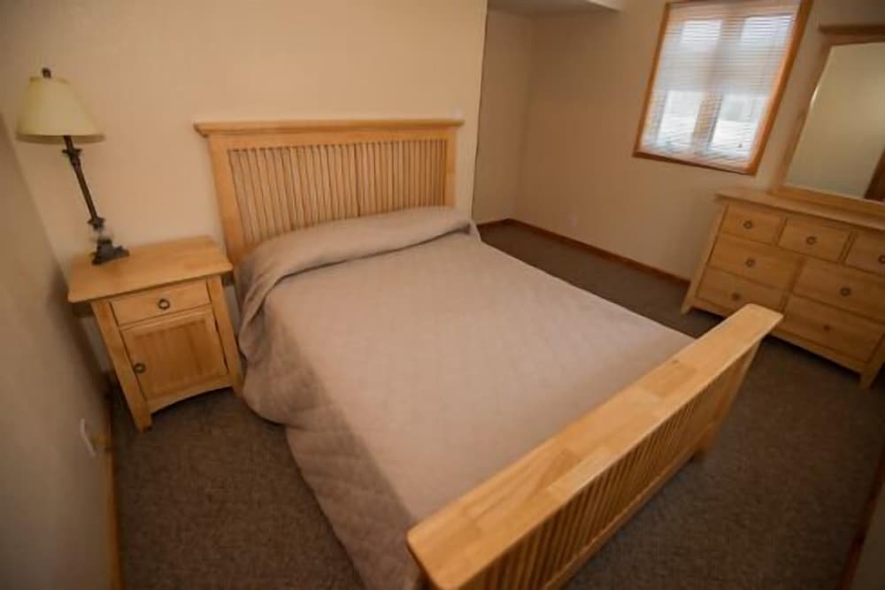 Avon Cottages - photo 2