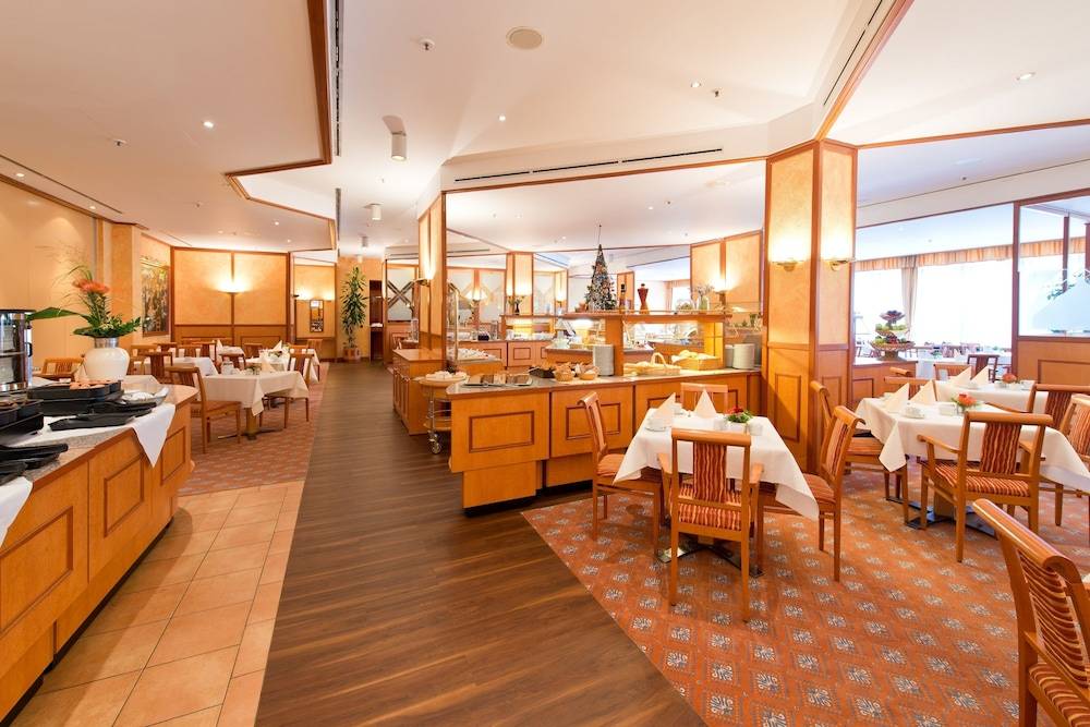 Food court