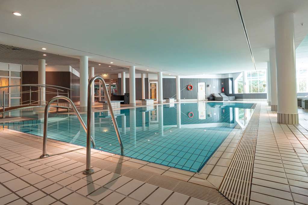 Pool Indoor