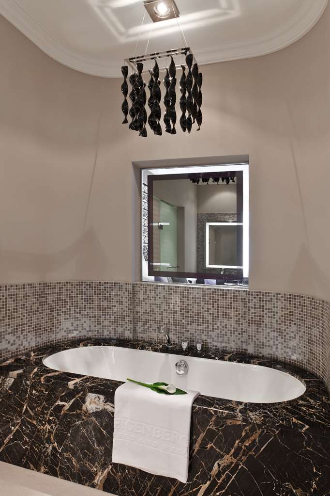 Steigenberger Grandhotel Handeslhof, Leipzig, Germany - Junior Suite bathroom