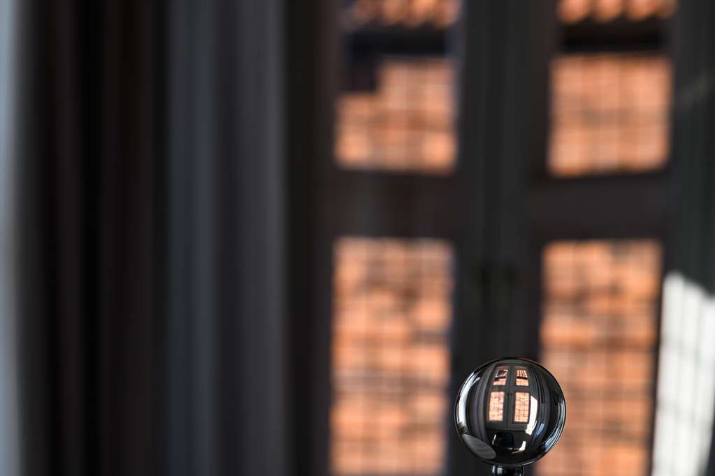 Guest room detail