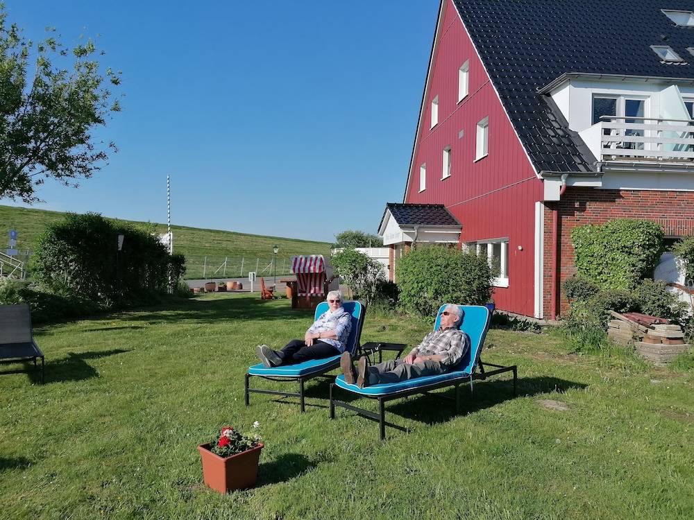 Sundeck