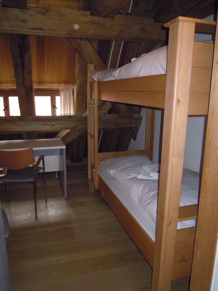 Children's theme room