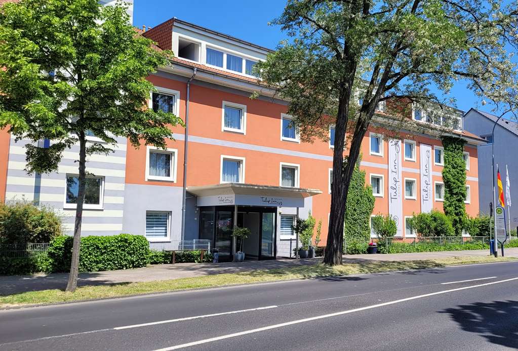 Tulip Inn Frankfurt Airport Front