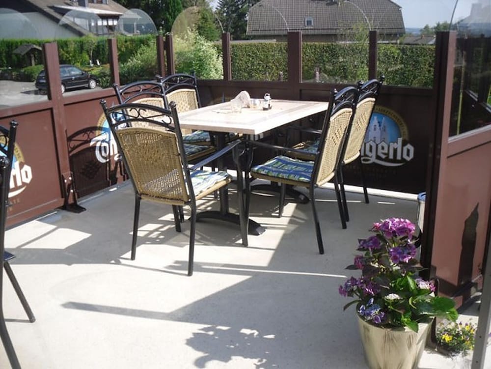 Sundeck