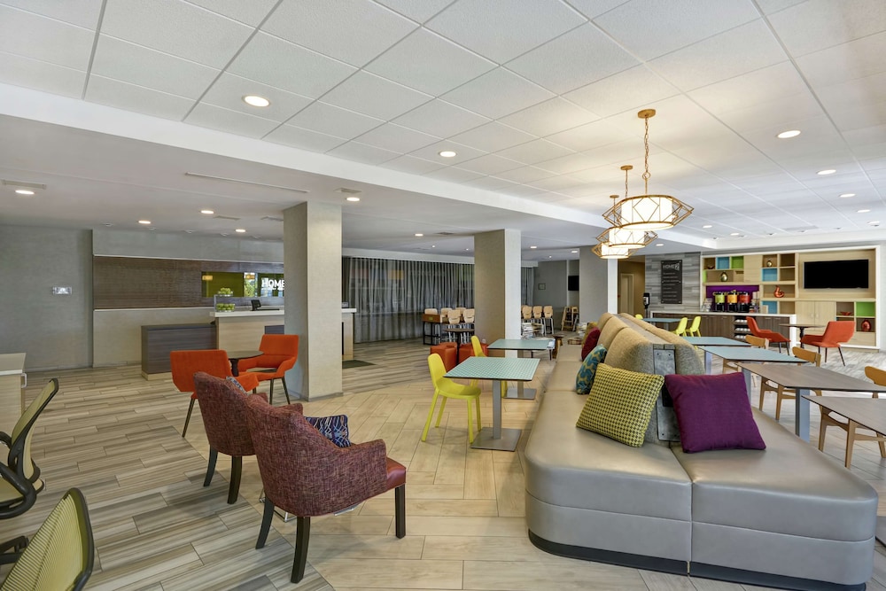 Home2 Suites by Hilton Clarksville Louisville North - photo 3