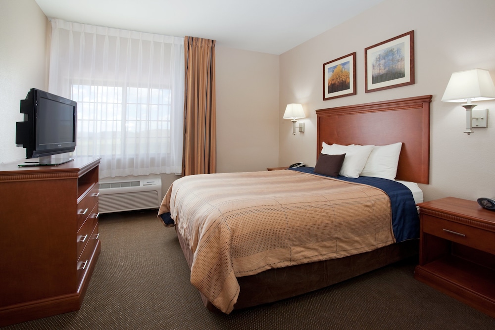 Candlewood Suites Craig Northwest an IHG Hotel - photo 4