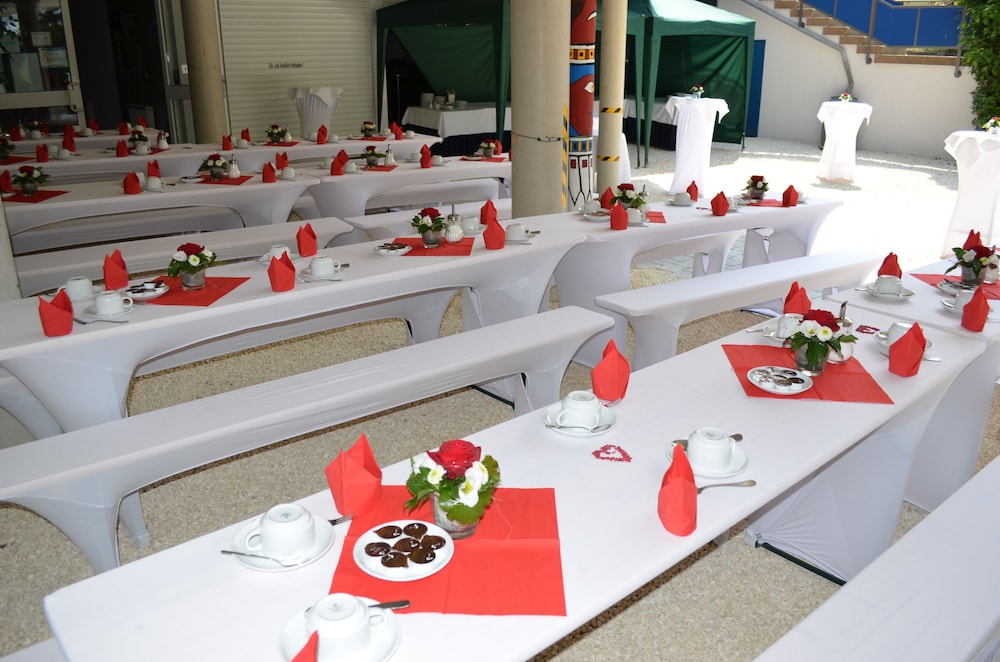 Couples dining