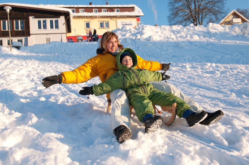 Snow and ski sports