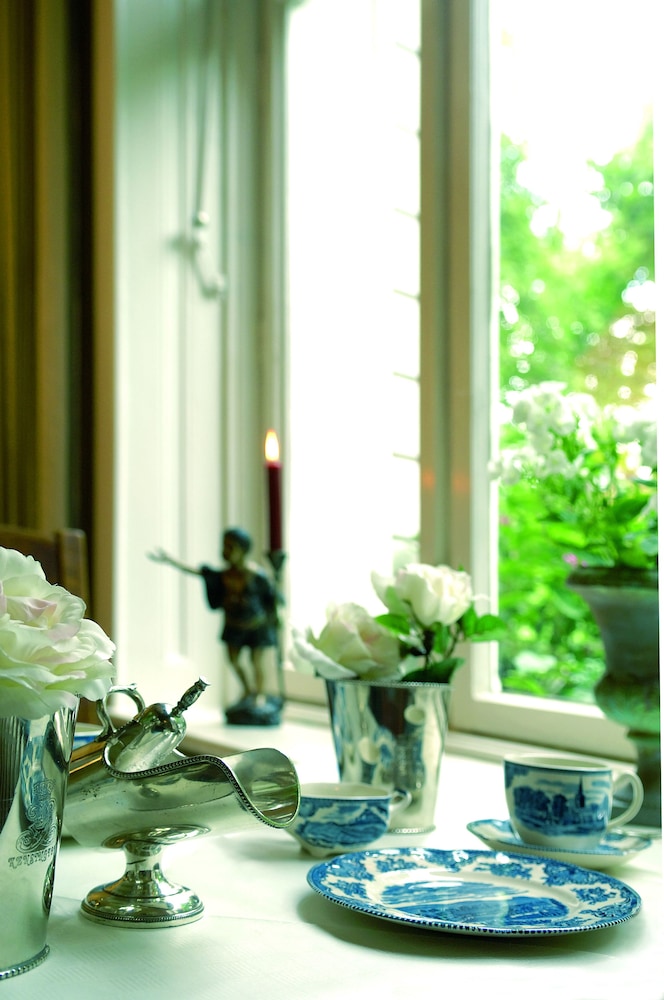 Coffee service
