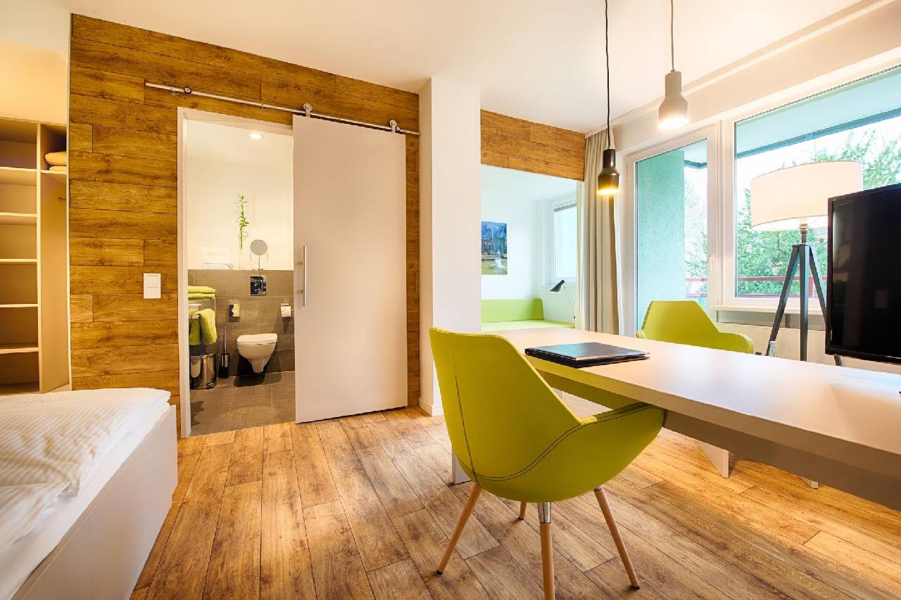 Guest room