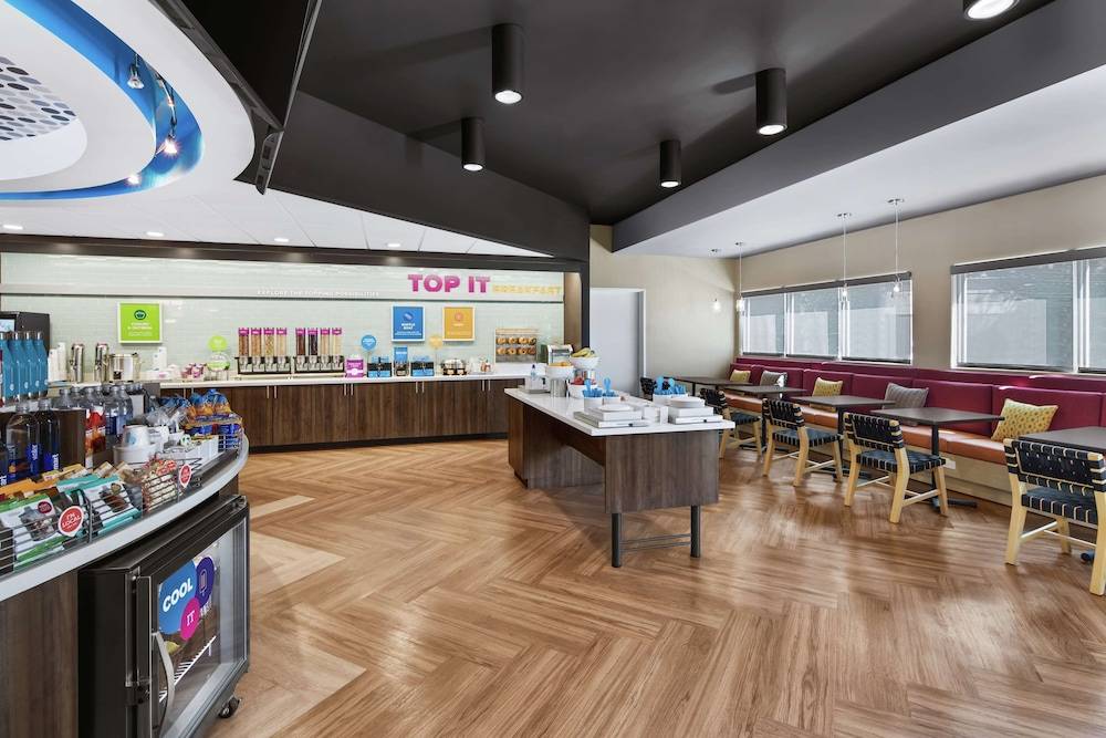 Tru by Hilton Savannah Midtown GA - photo 2