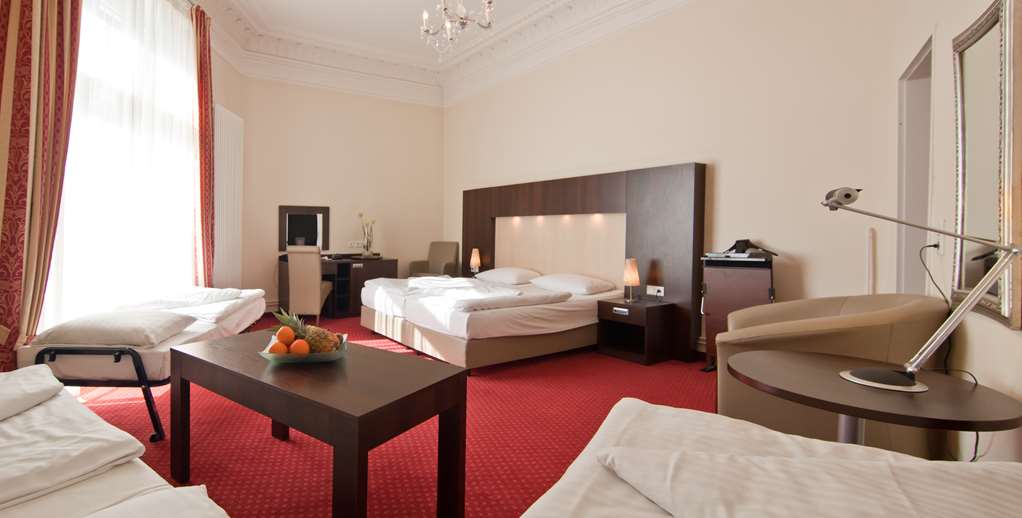 Family room-Novum Hotel Graf Moltke Hamburg