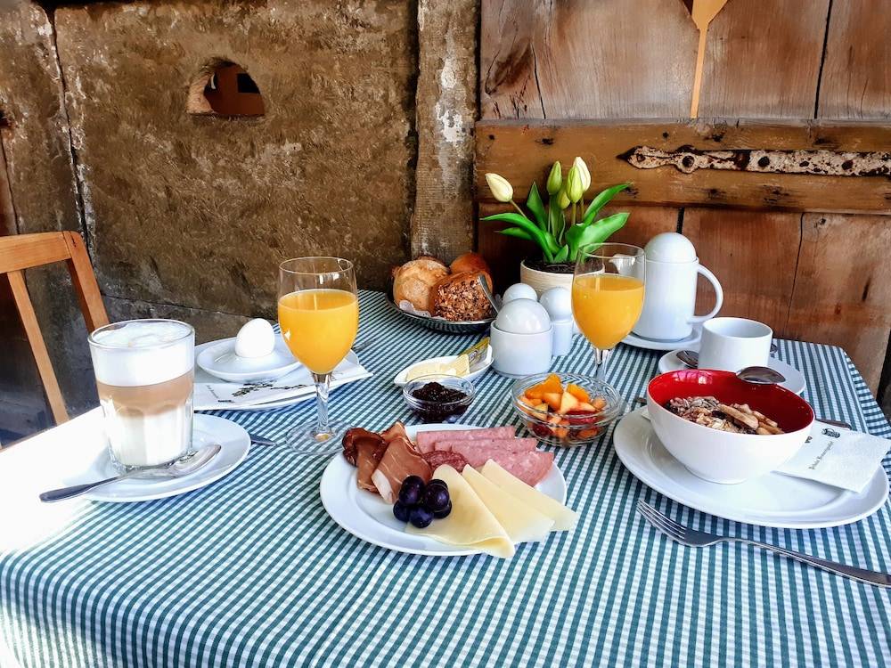 Breakfast meal