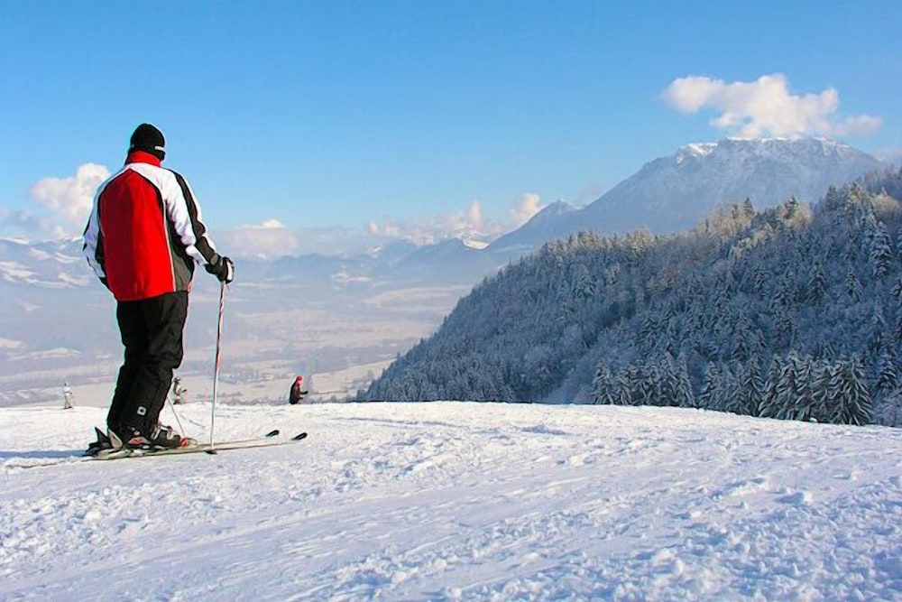 Snow and ski sports