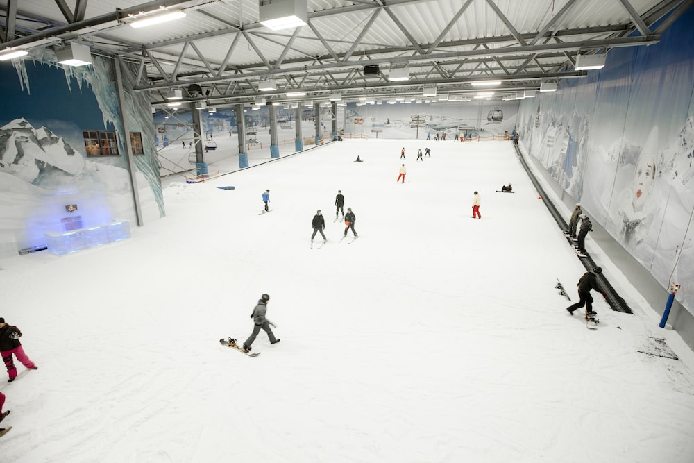 Snow and ski sports