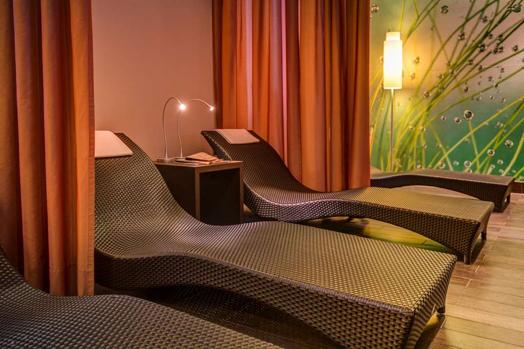 IntercityHotel Berlin-Brandenburg Airport, Germany - Sauna Relax Area