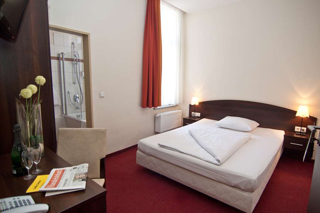 Standard room Novum Hotel Eleazar Hamburg