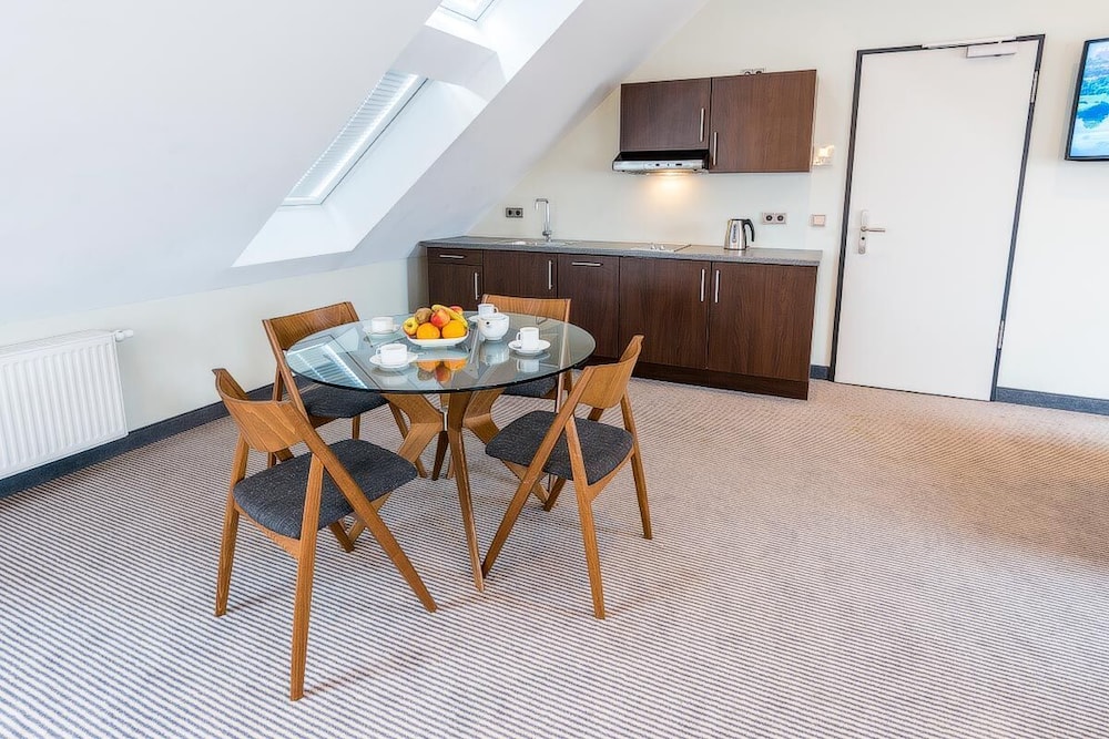 Private kitchenette