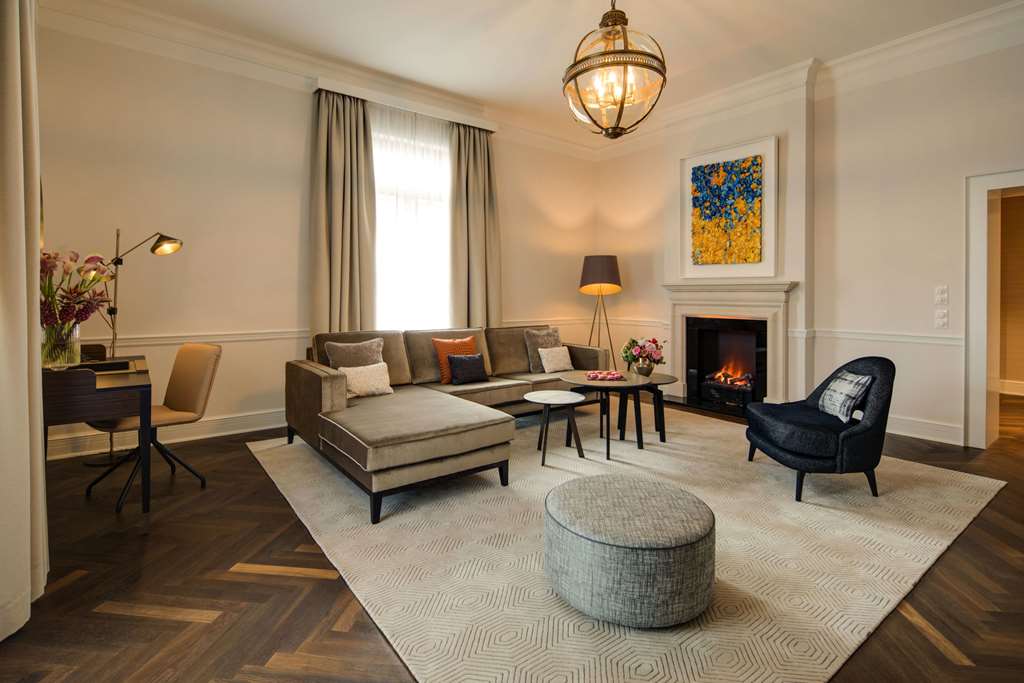 Steigenberger Parkhotel, Düsseldorf, Germany - Deluxe Suite