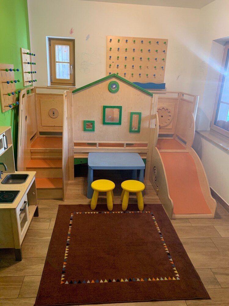 Childrens Play Area - Indoor