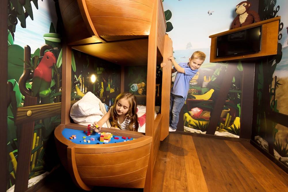 Children's theme room