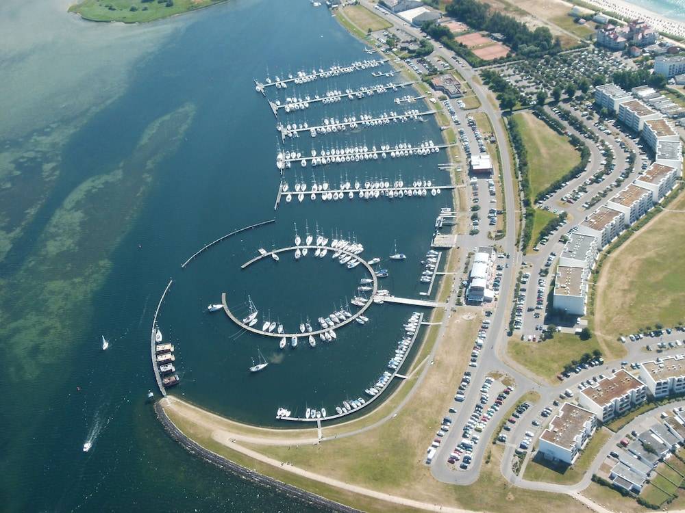 Helicopter/plane tours