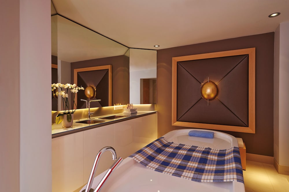 Treatment room