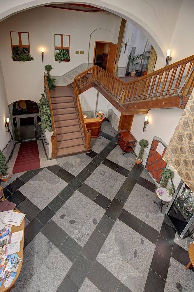 Reception hall