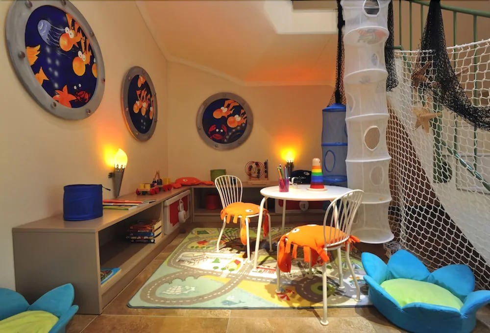 Children's play area - indoor