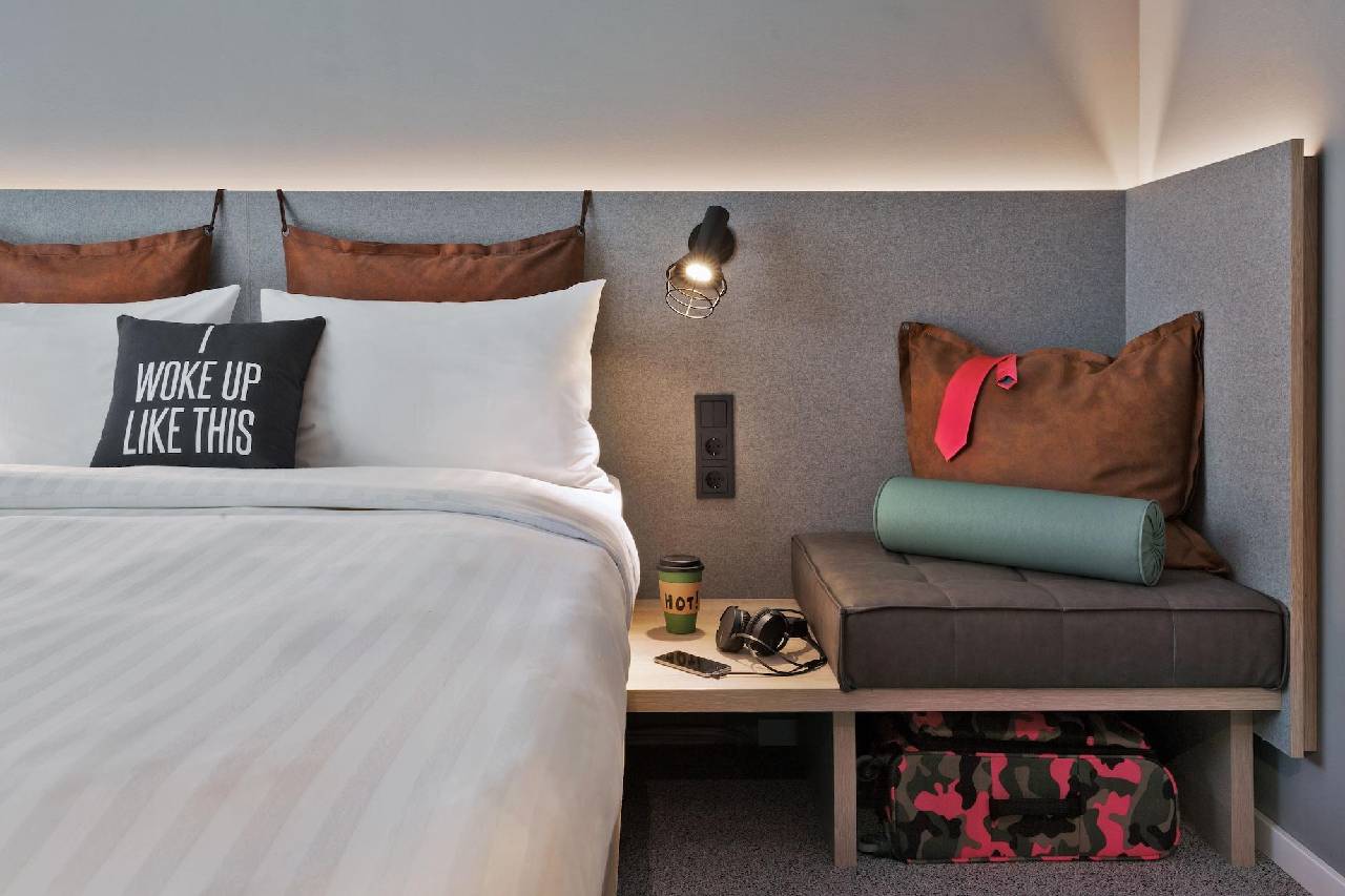 Guest room