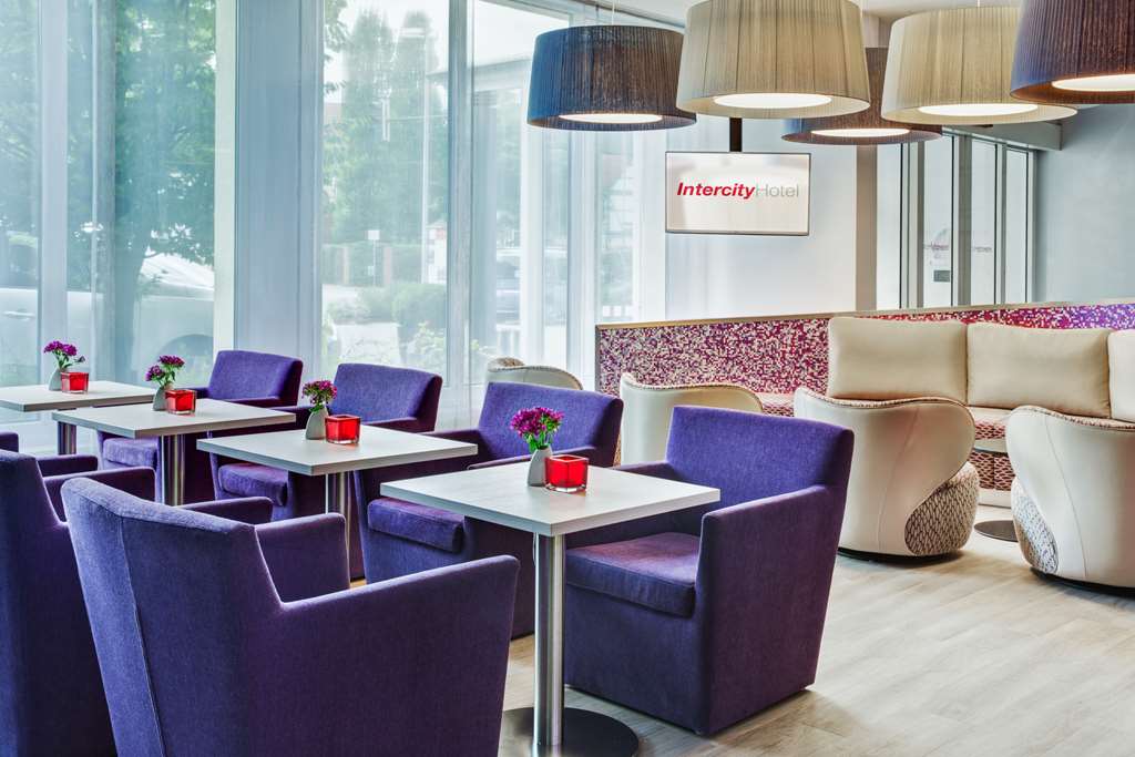 IntercityHotel Celle, Germany - Lobby Lounge