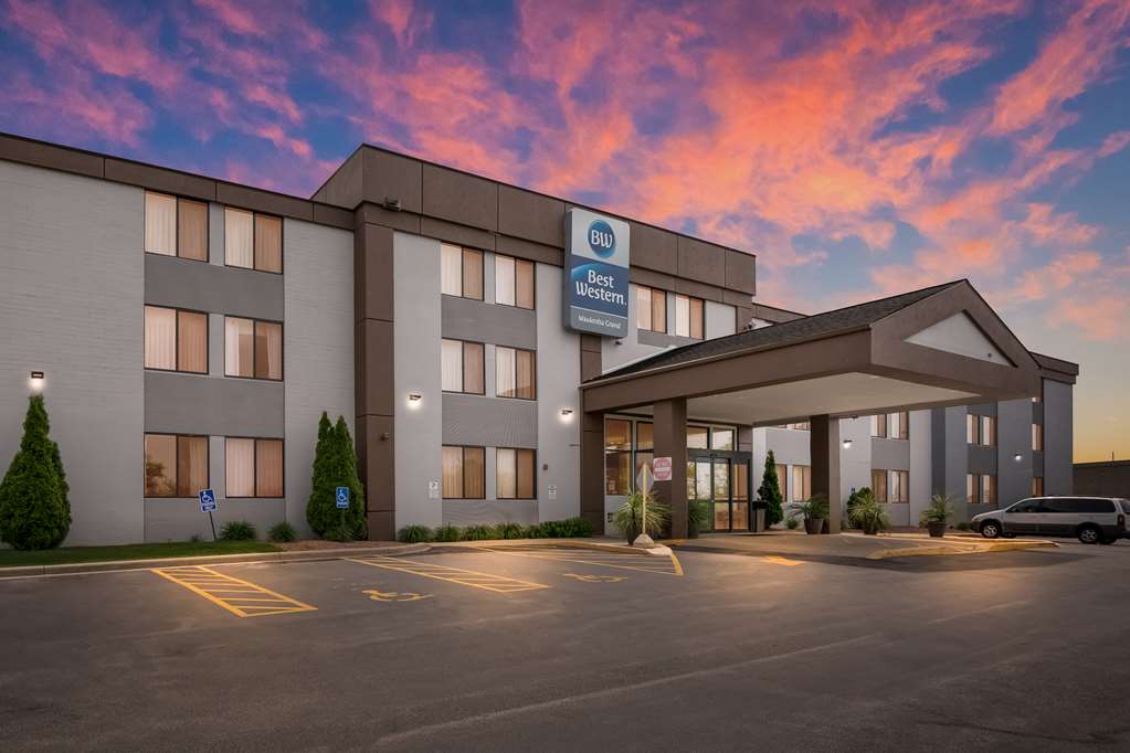 Best Western Waukesha Grand - featured photo